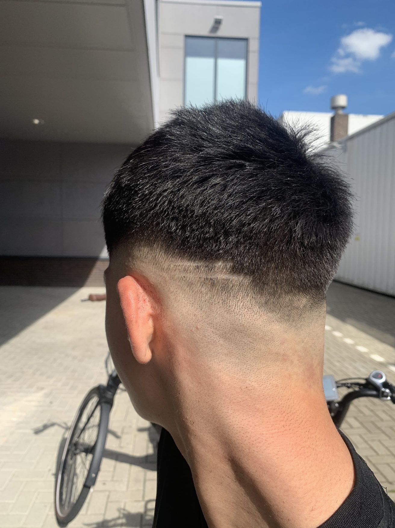 Lage fade met een strakke lijn, van achteren gezien